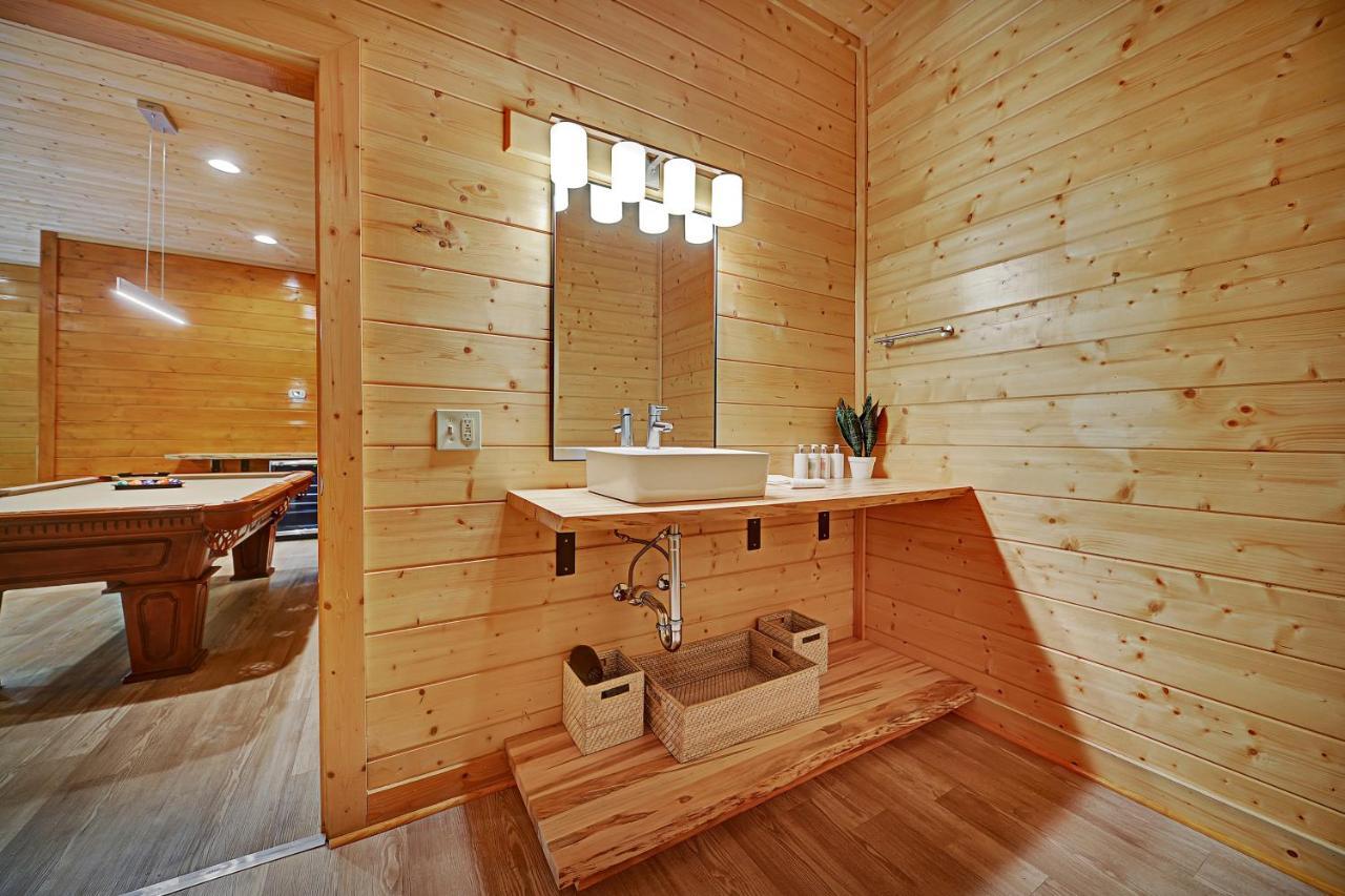 Gorgeous Large Mountain View Cabin W Hot Tub, Free Wifi, Games Villa Sevierville Dış mekan fotoğraf