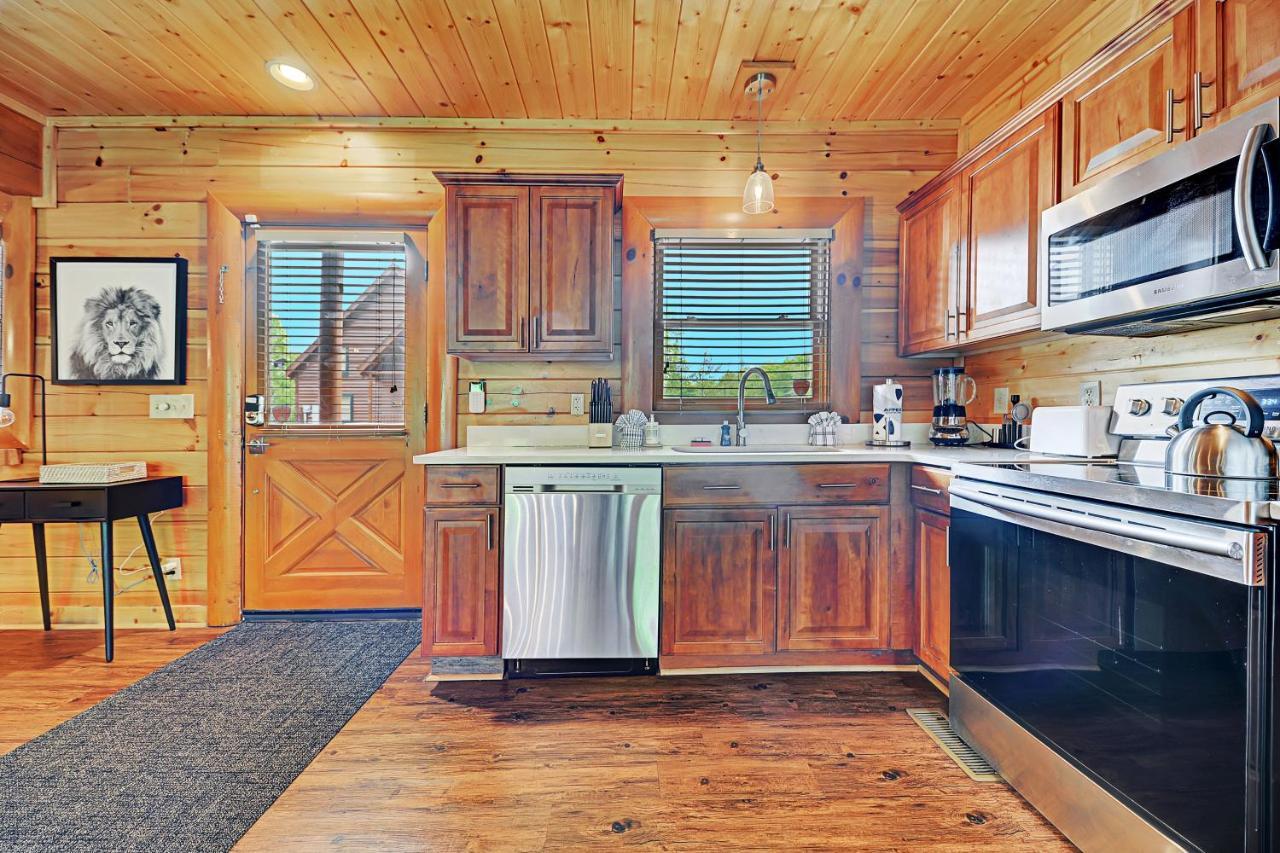 Gorgeous Large Mountain View Cabin W Hot Tub, Free Wifi, Games Villa Sevierville Dış mekan fotoğraf