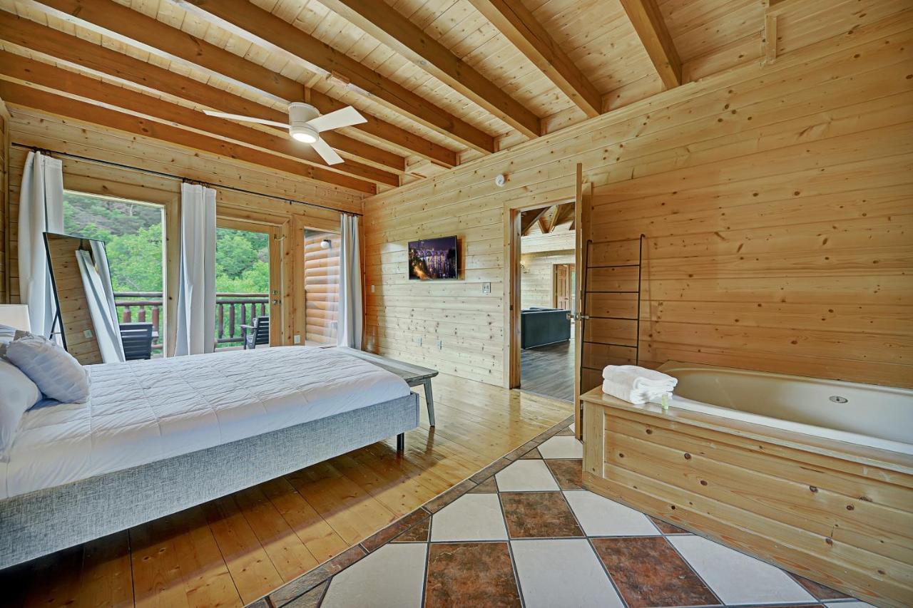 Gorgeous Large Mountain View Cabin W Hot Tub, Free Wifi, Games Villa Sevierville Dış mekan fotoğraf